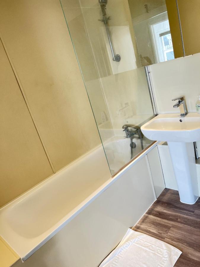 Entire Two Double Bedrooms Flat With River Yare View H6 Горад Грэйт Ярмут Екстериор снимка